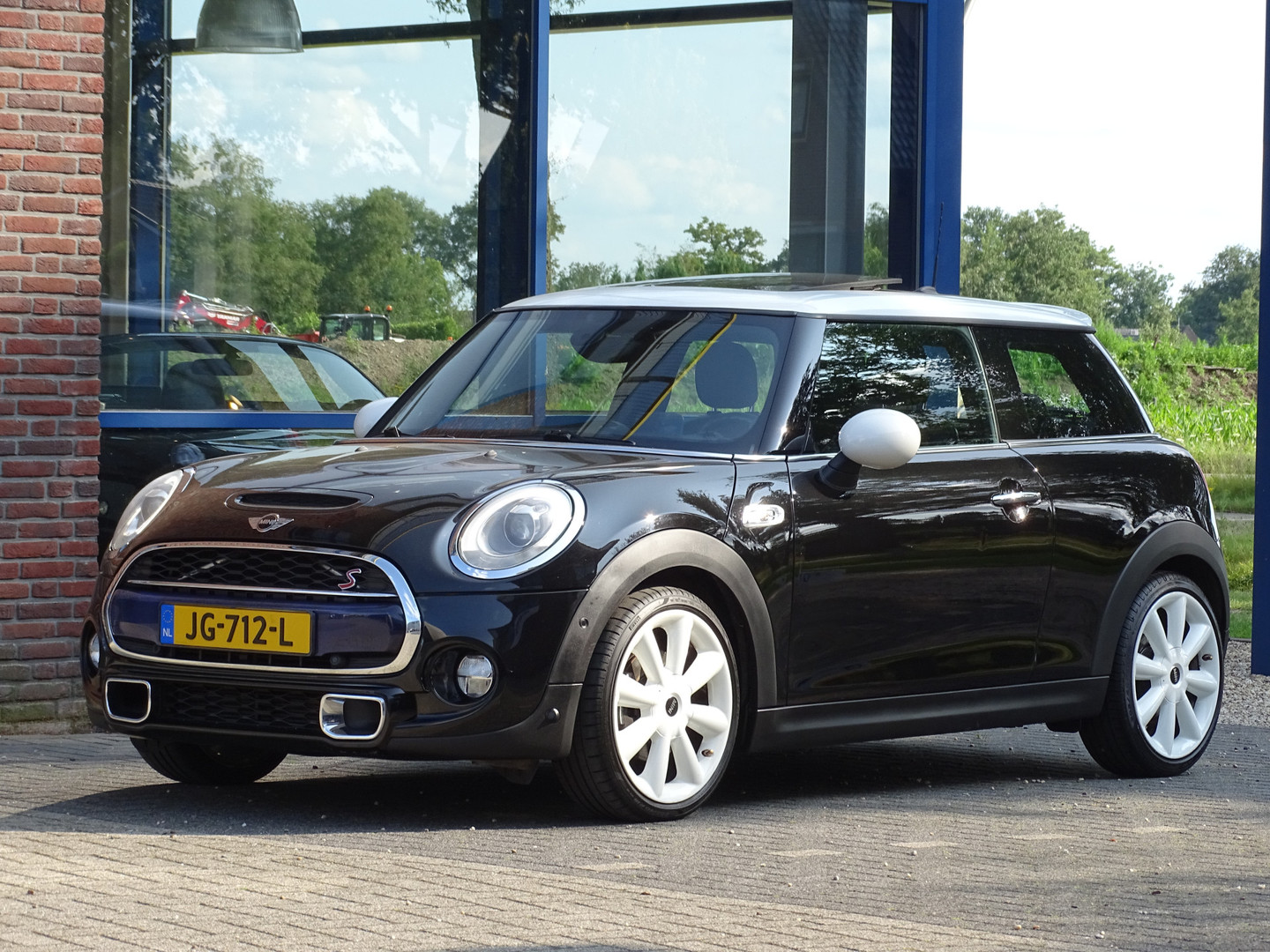 MINI