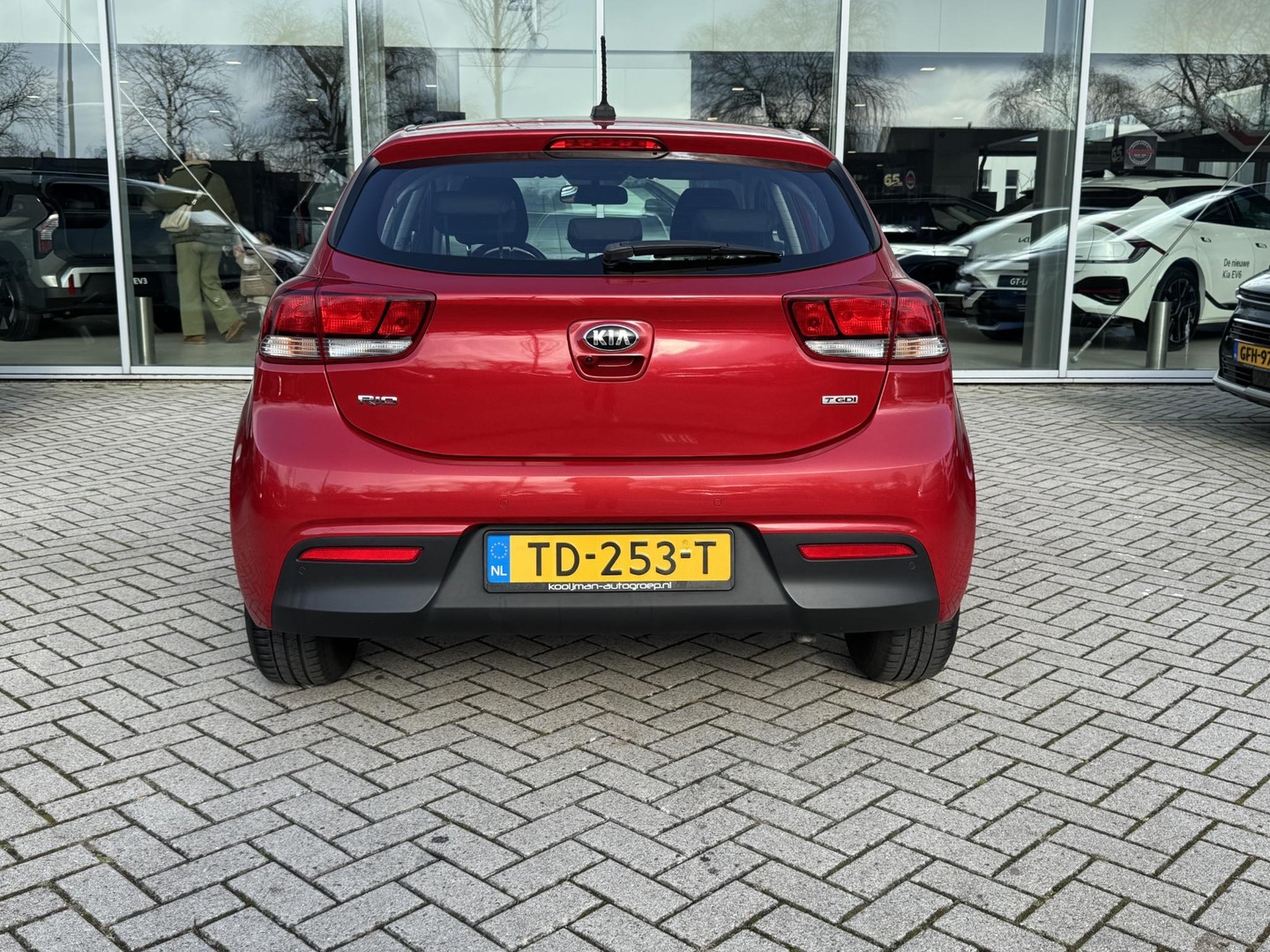 Kia