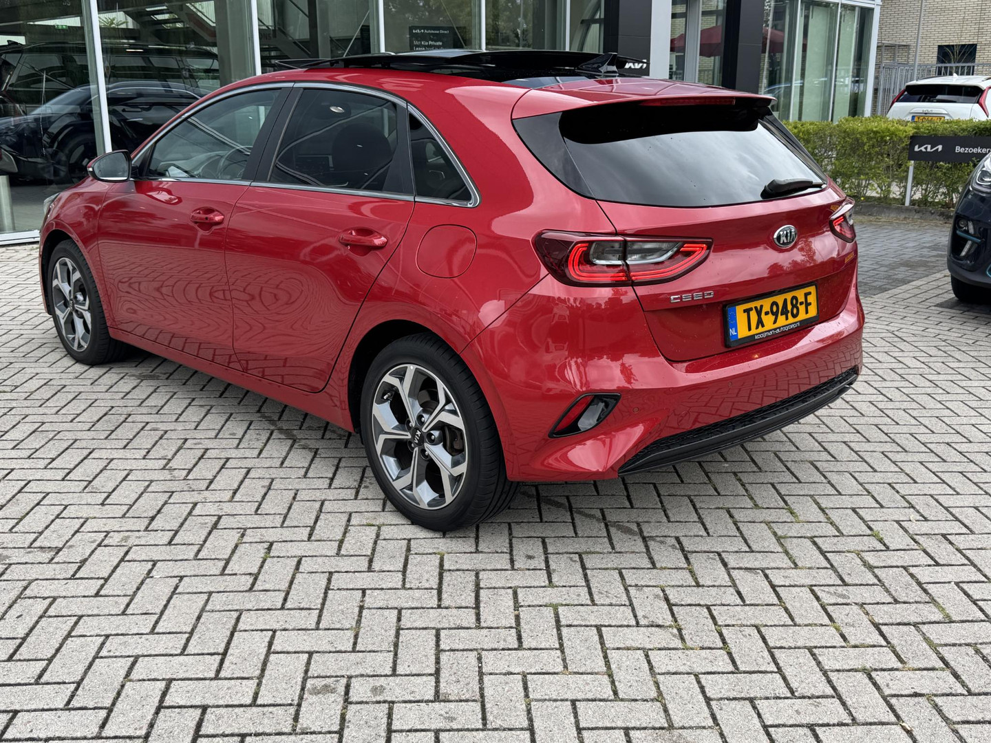 Kia