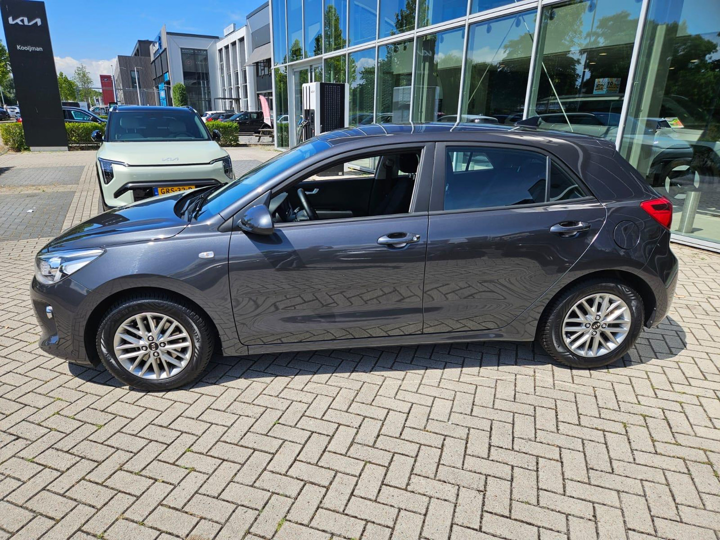 Kia