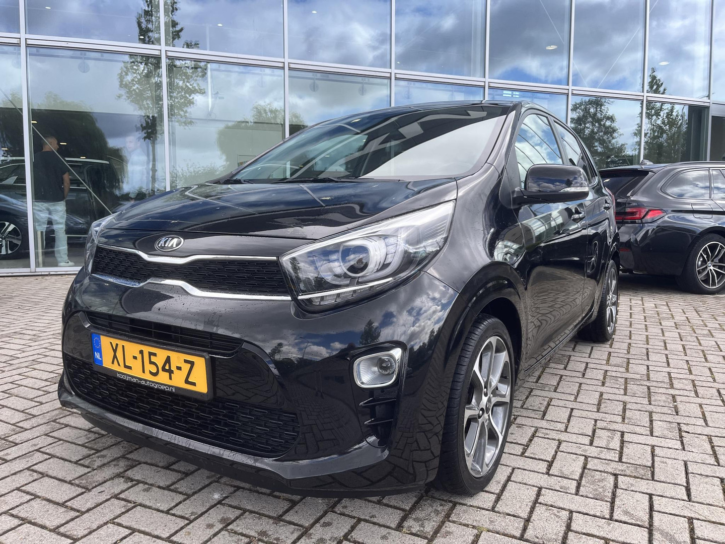 Kia