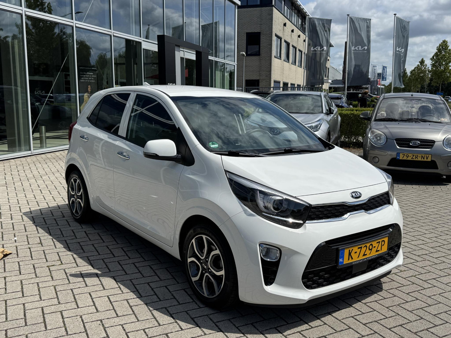 Kia Kia