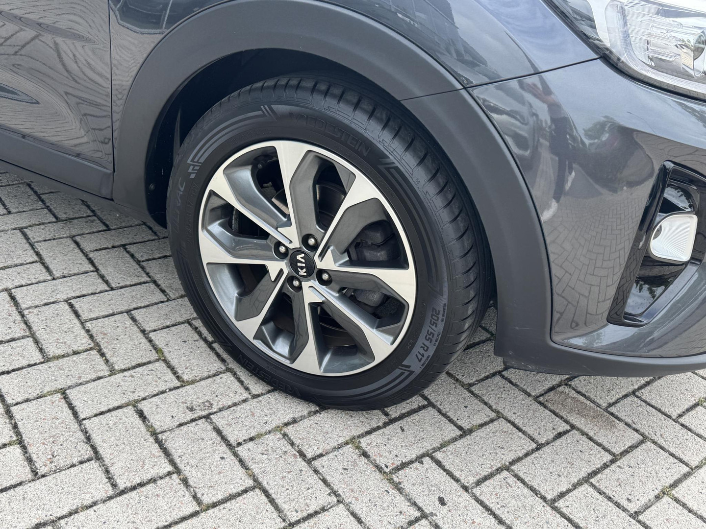 Kia