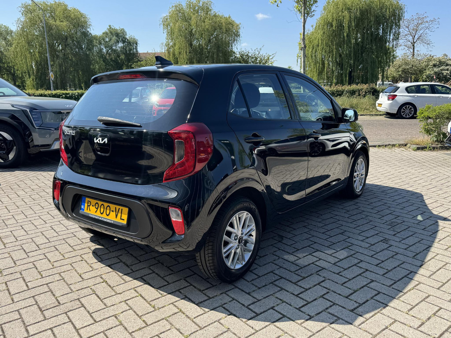 Kia