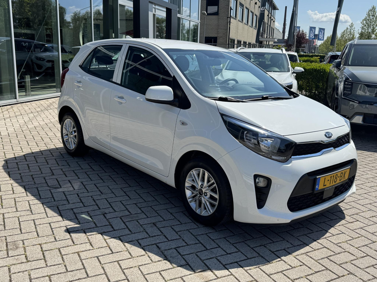 Kia