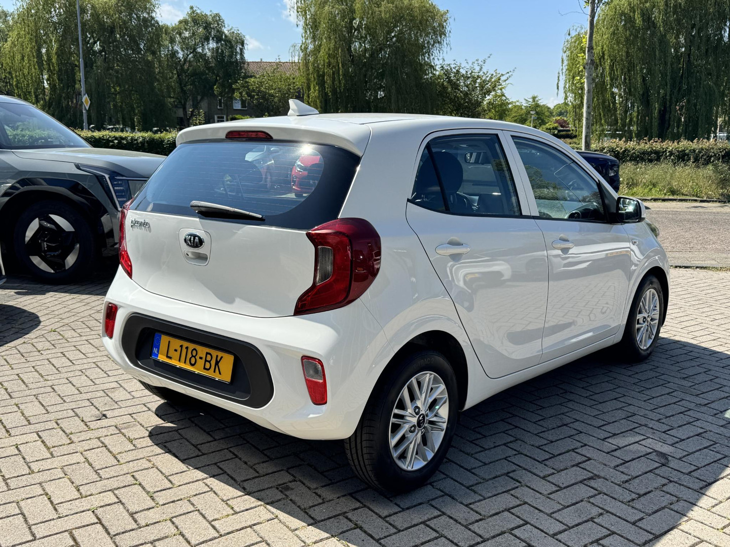 Kia