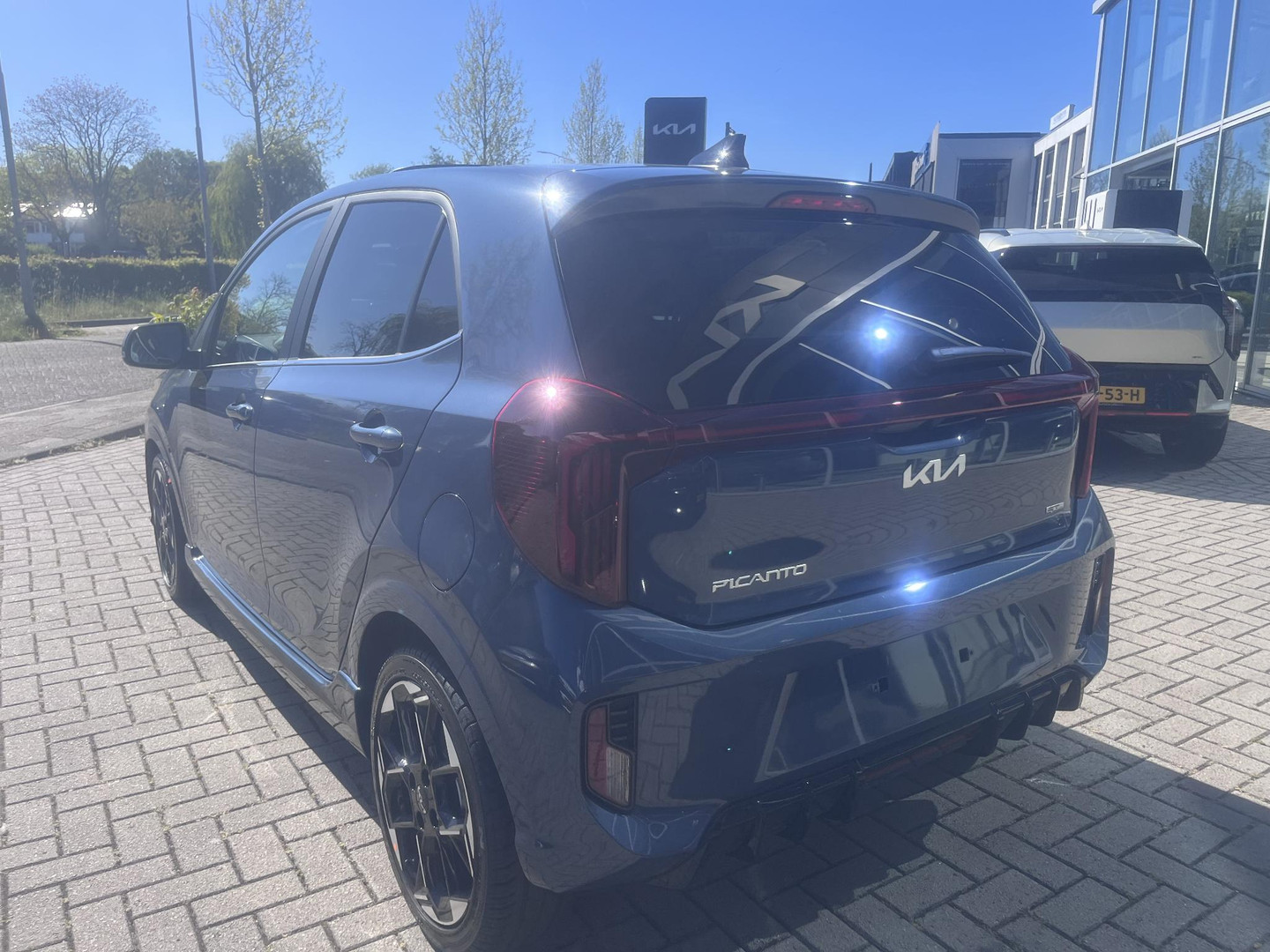 Kia