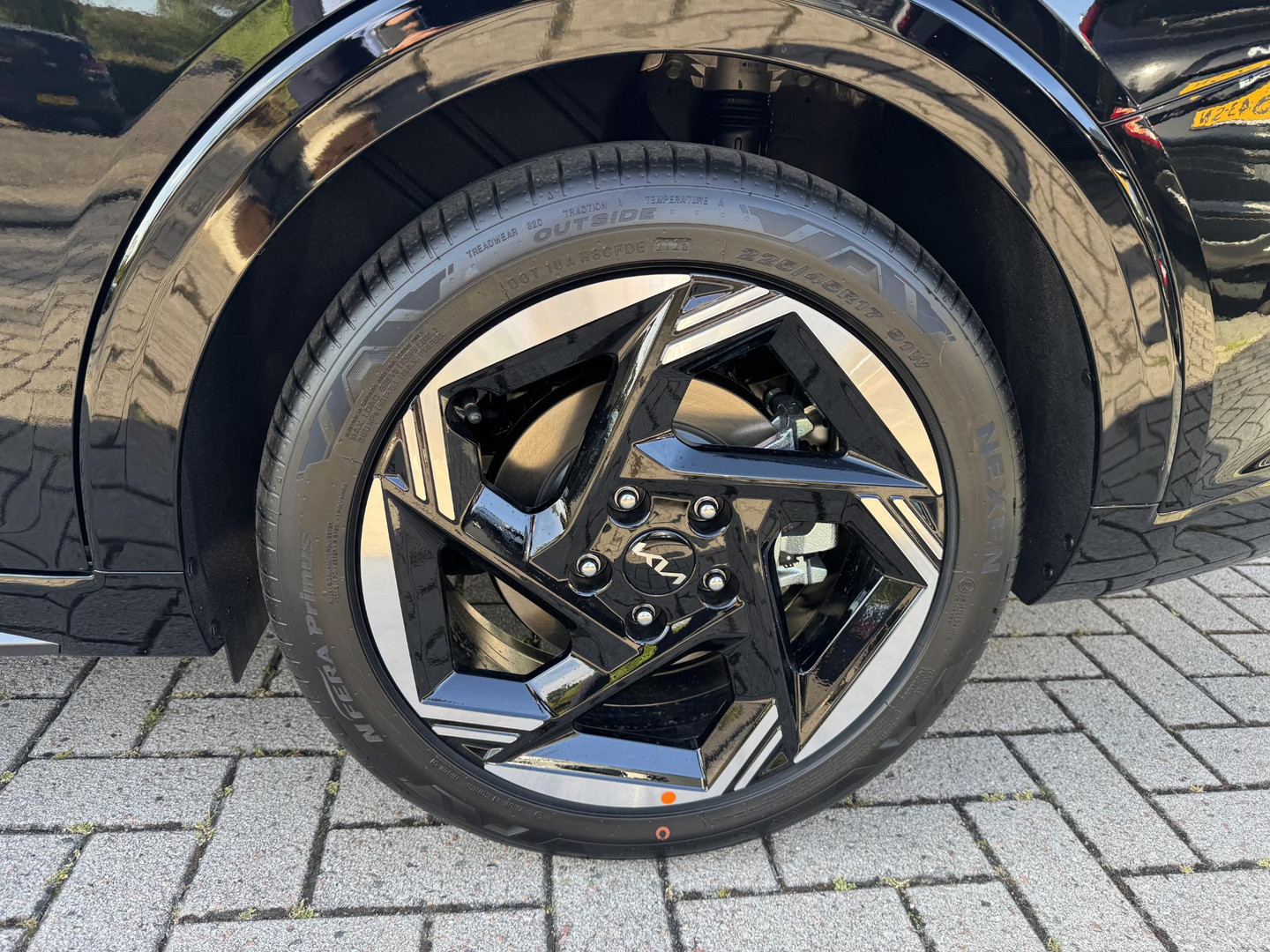 Kia K4