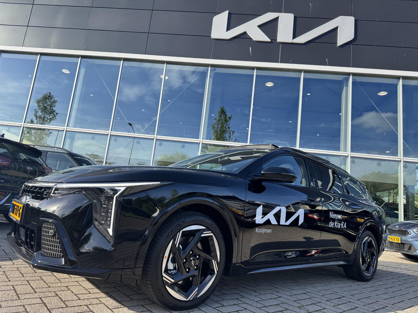 Kia K4