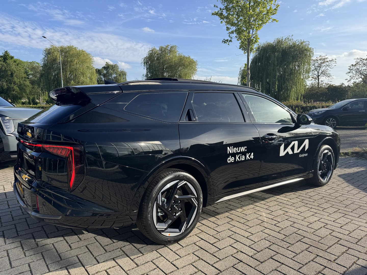 Kia K4