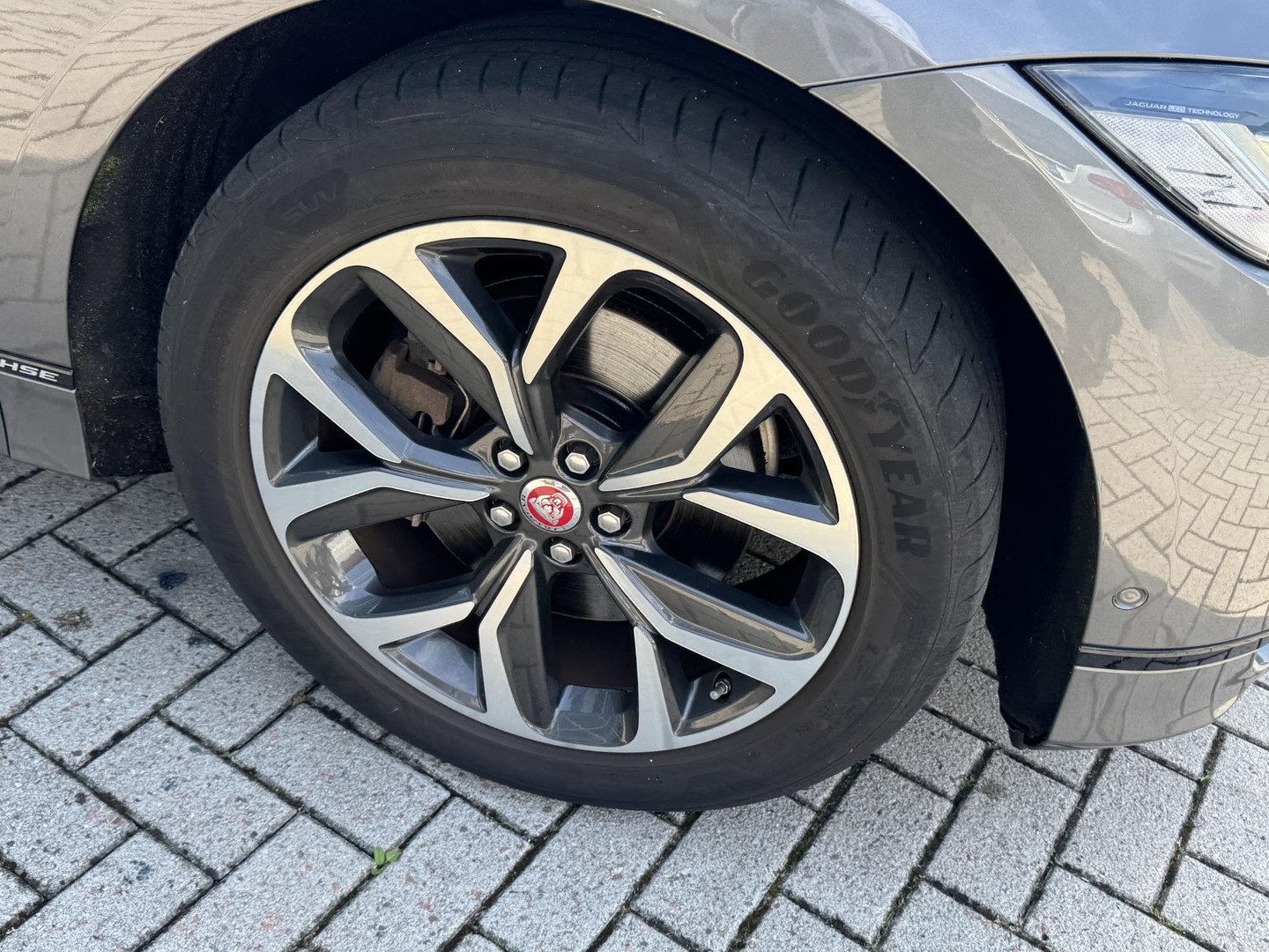Jaguar I-PACE
