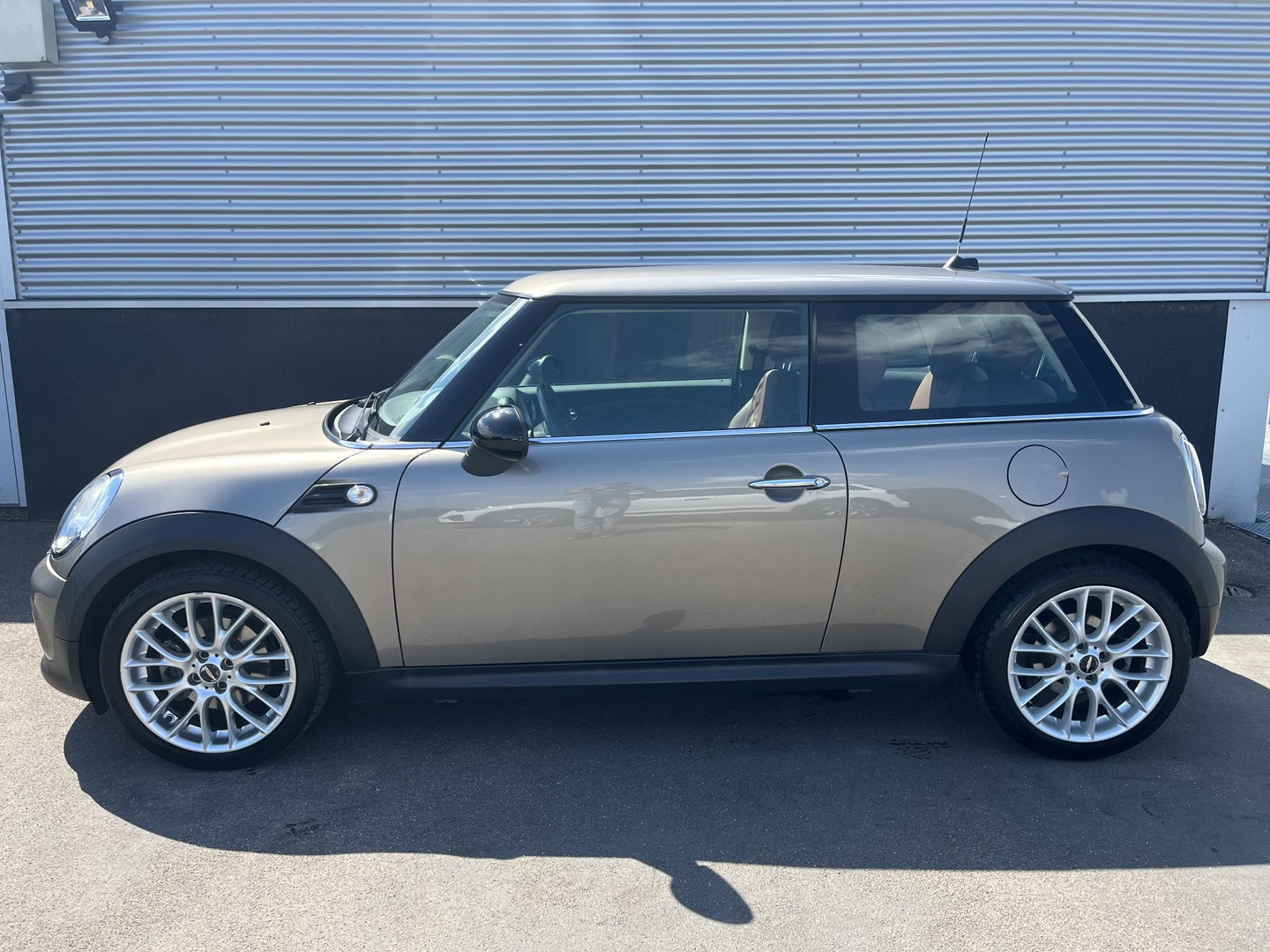 MINI