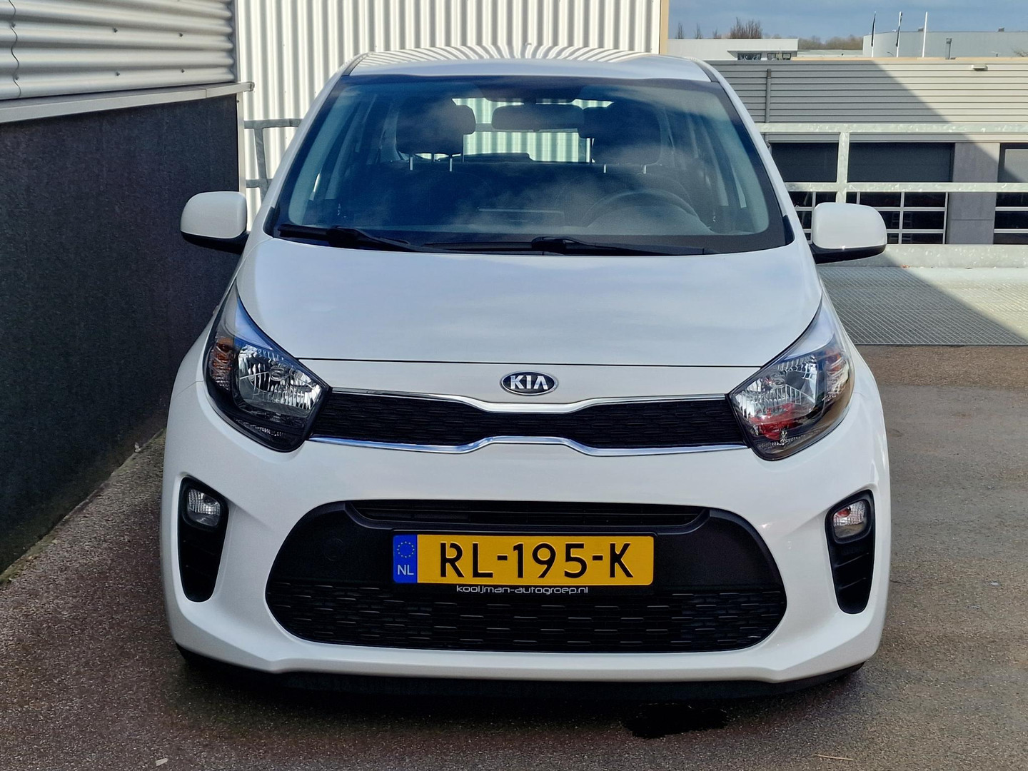 Kia