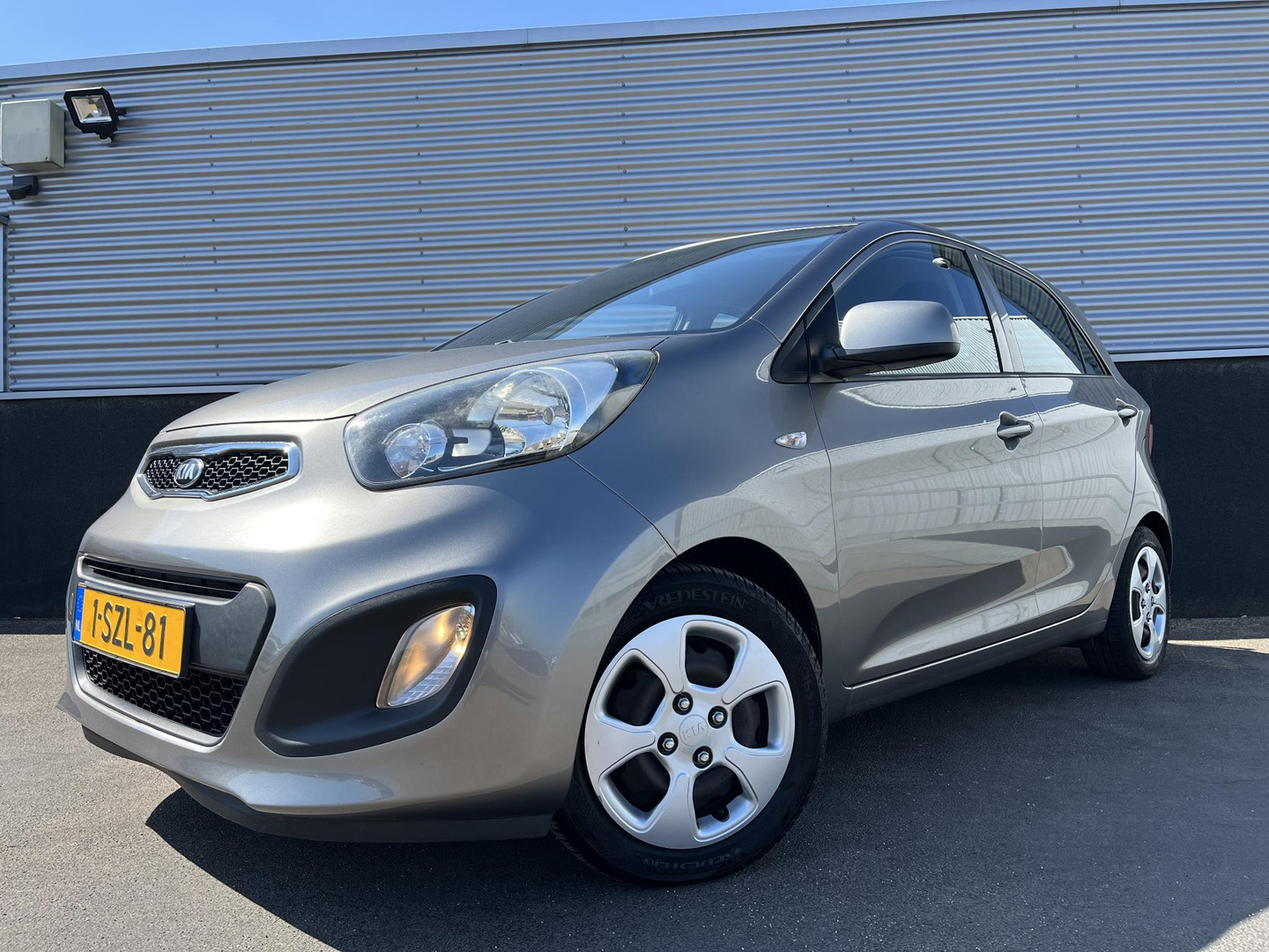 Kia