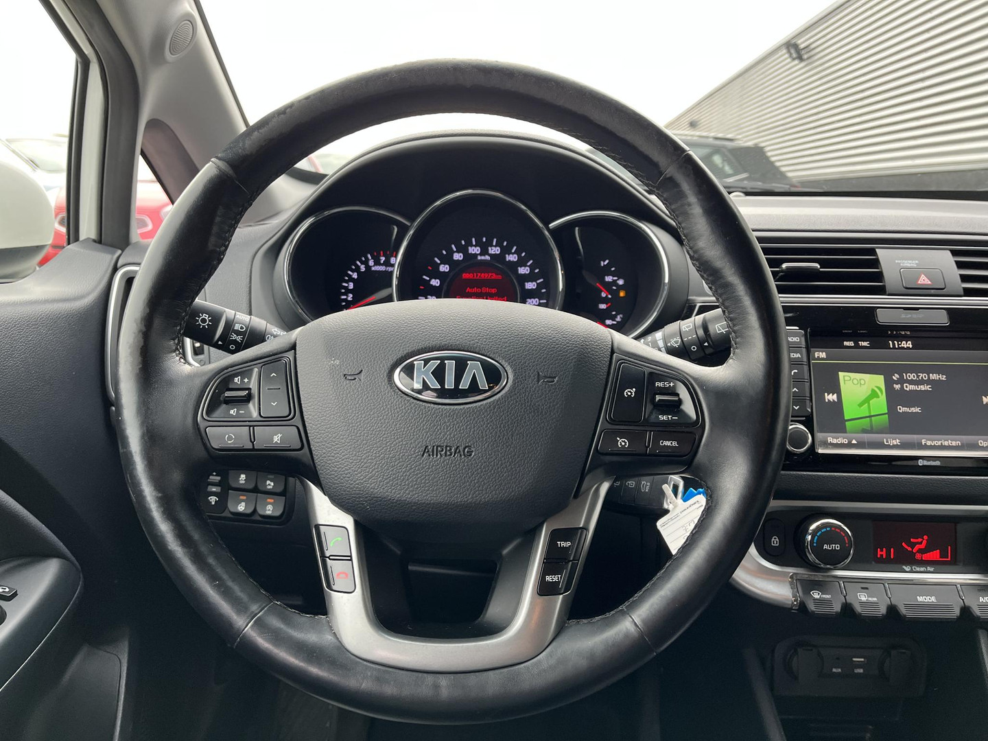 Kia Kia