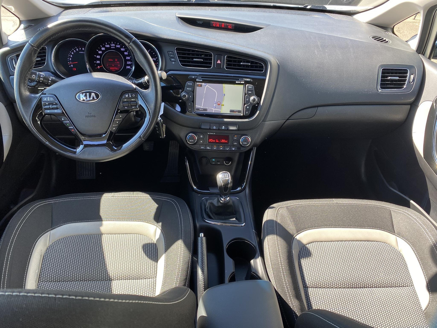 Kia Kia