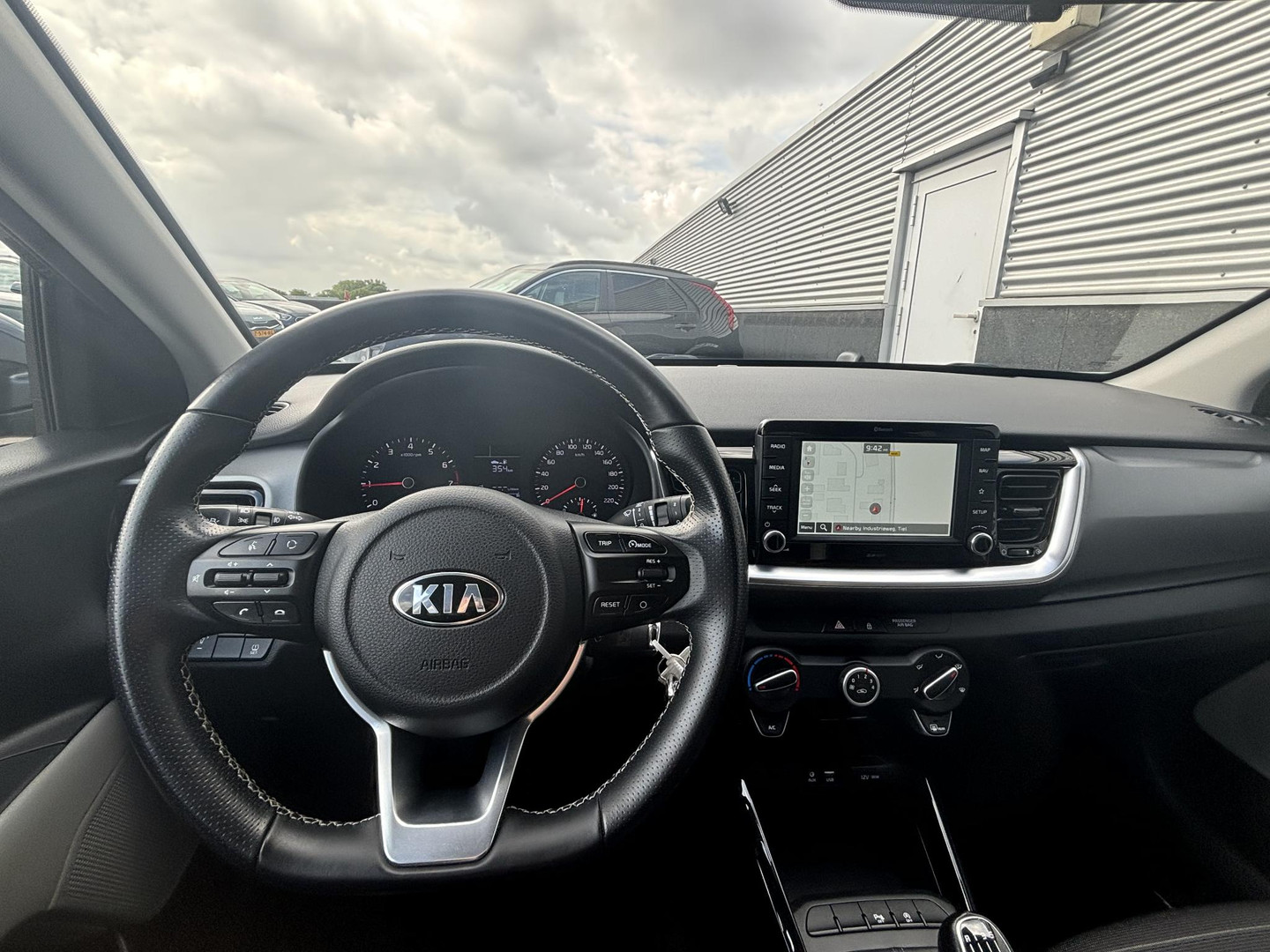 Kia