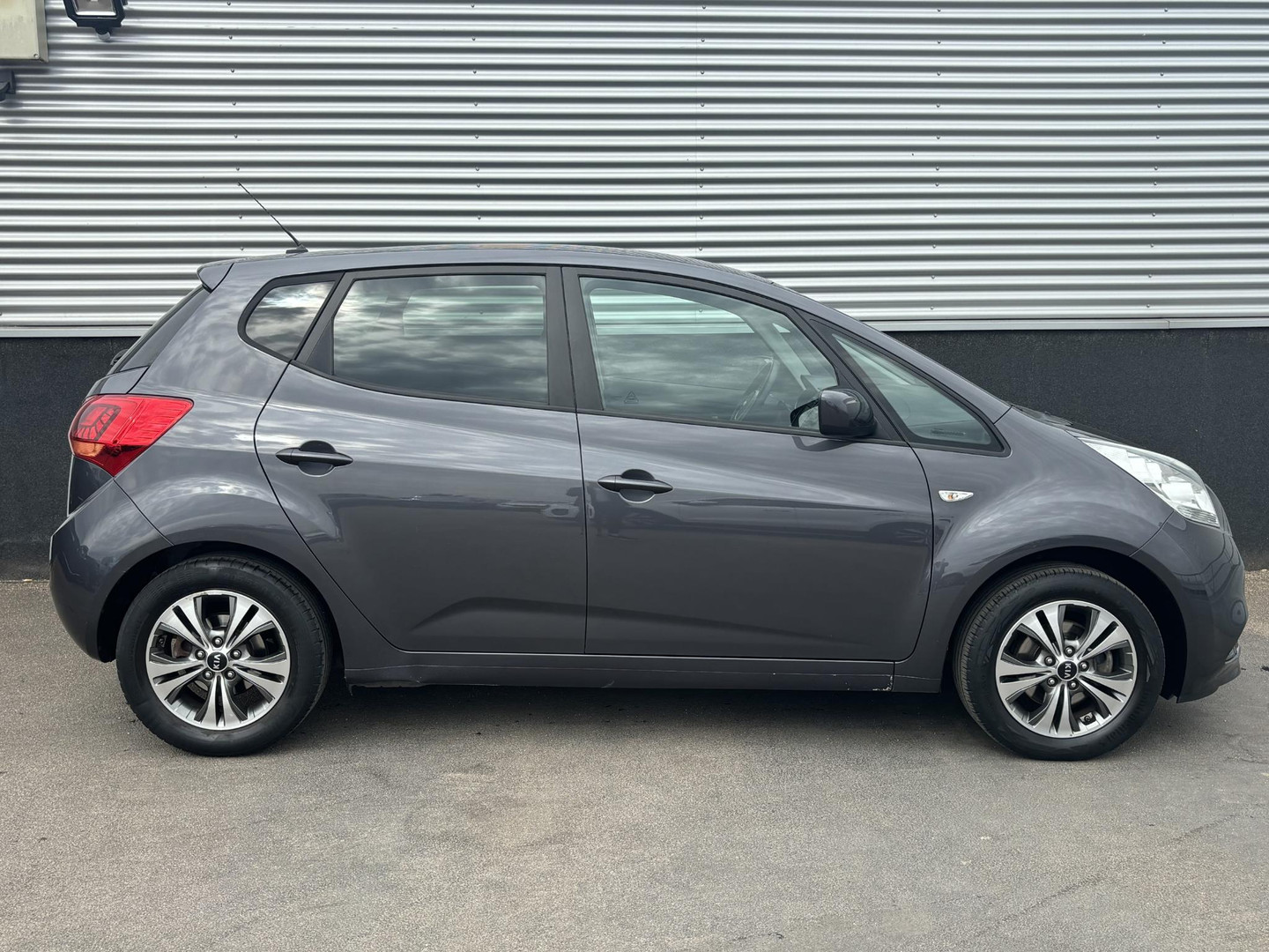 Kia Kia