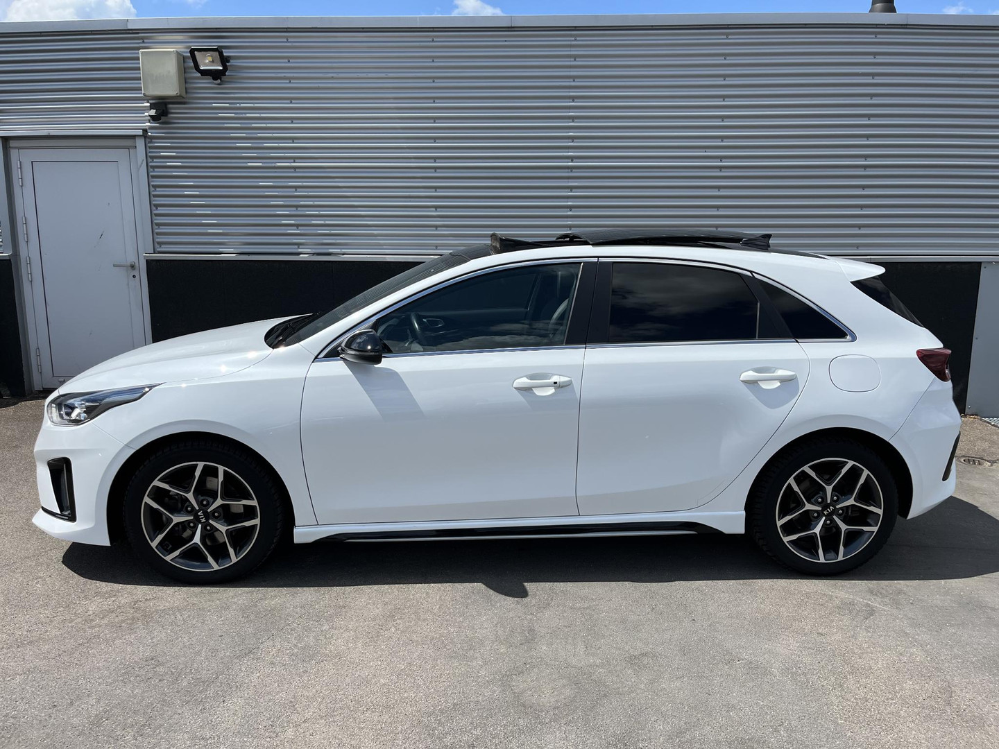 Kia Kia
