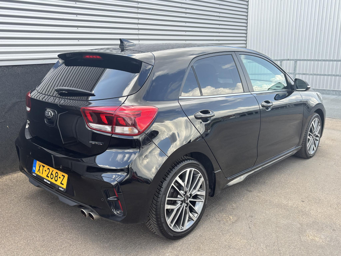 Kia