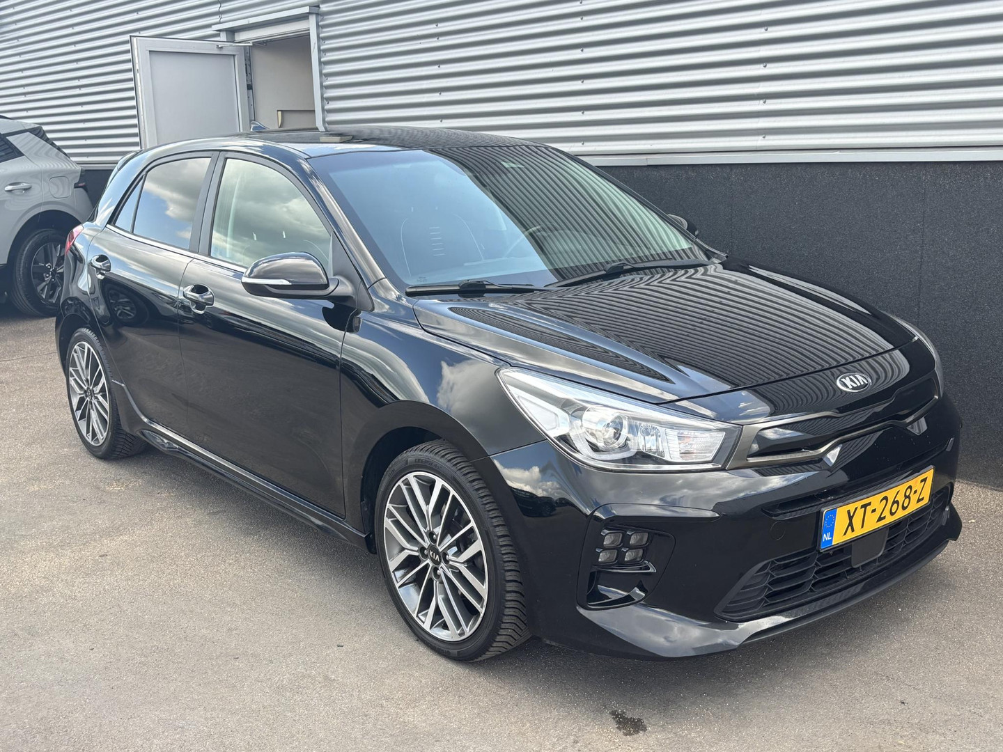 Kia