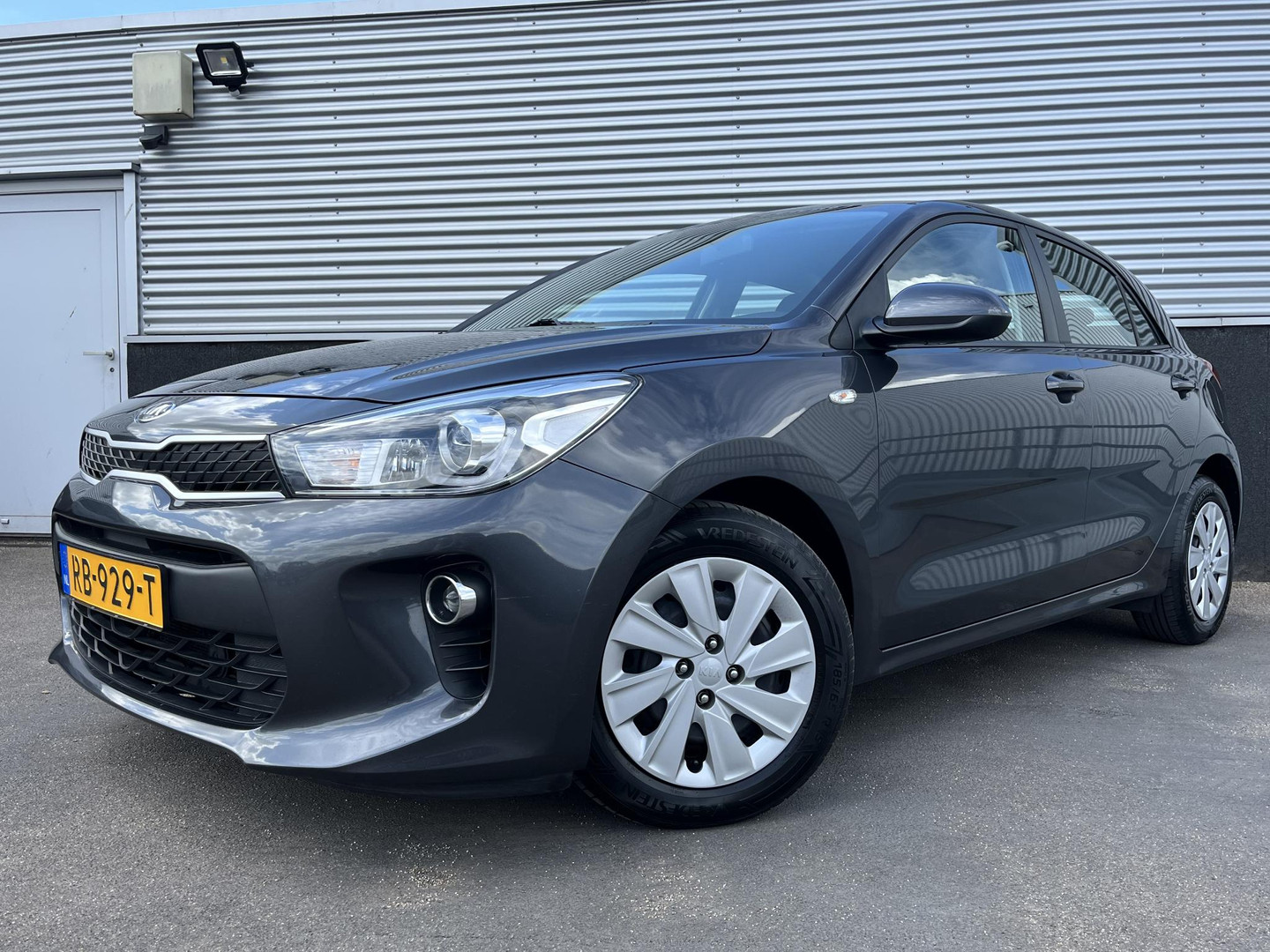 Kia Kia