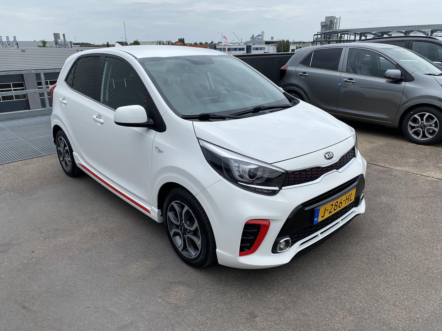 Kia
