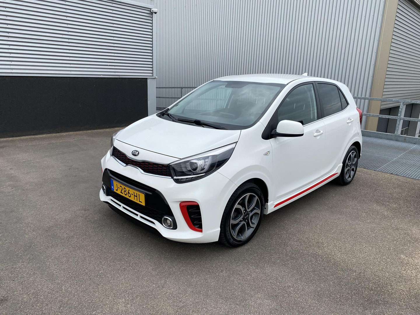 Kia