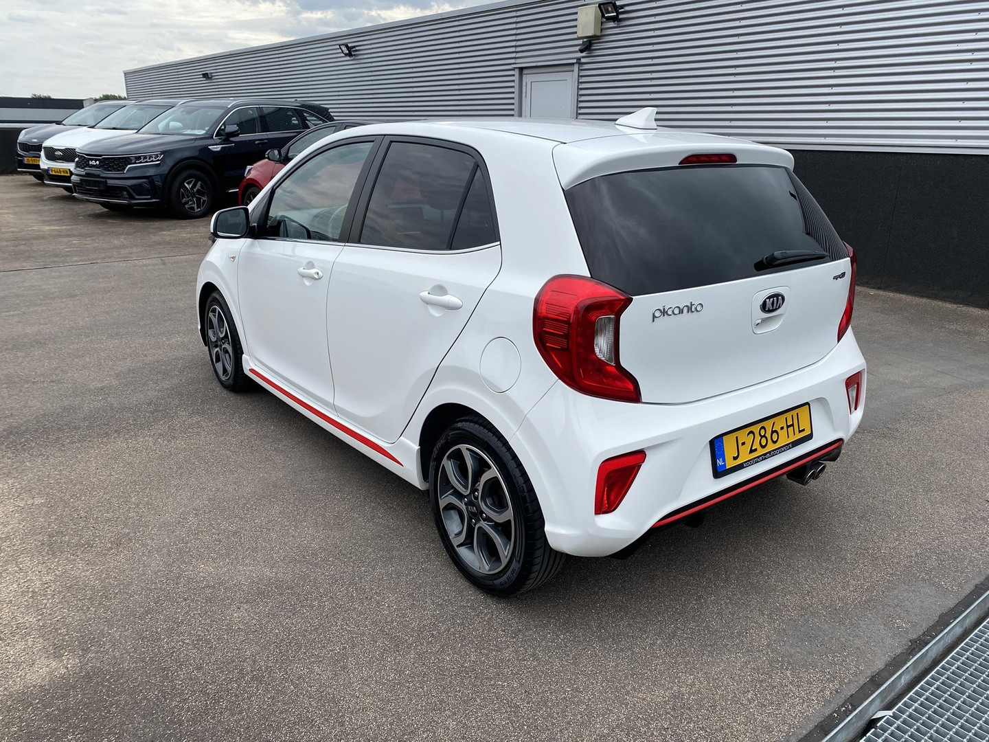 Kia
