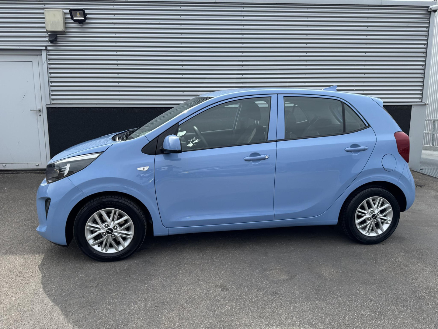 Kia