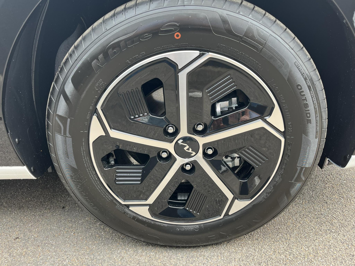 Kia