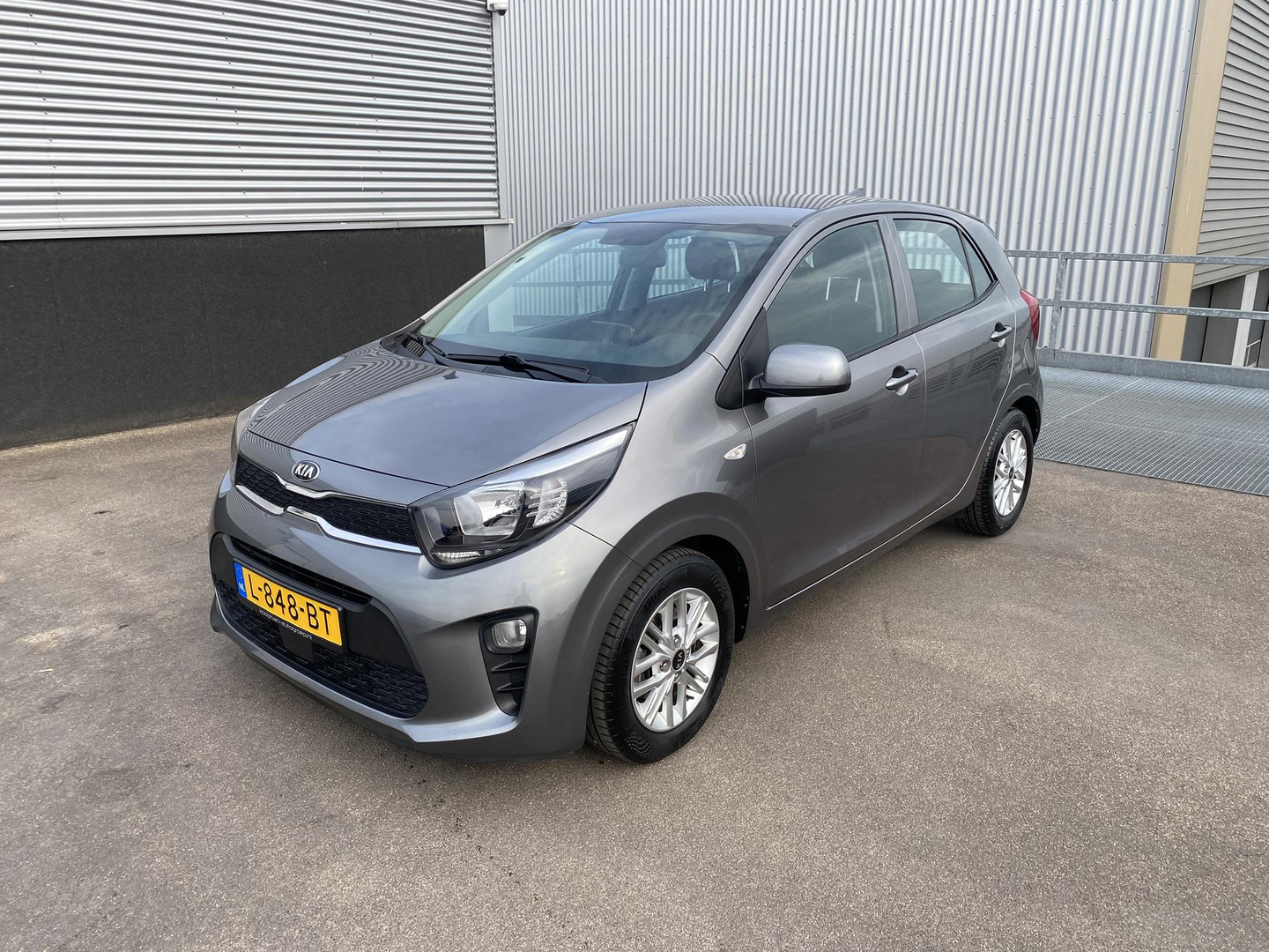 Kia