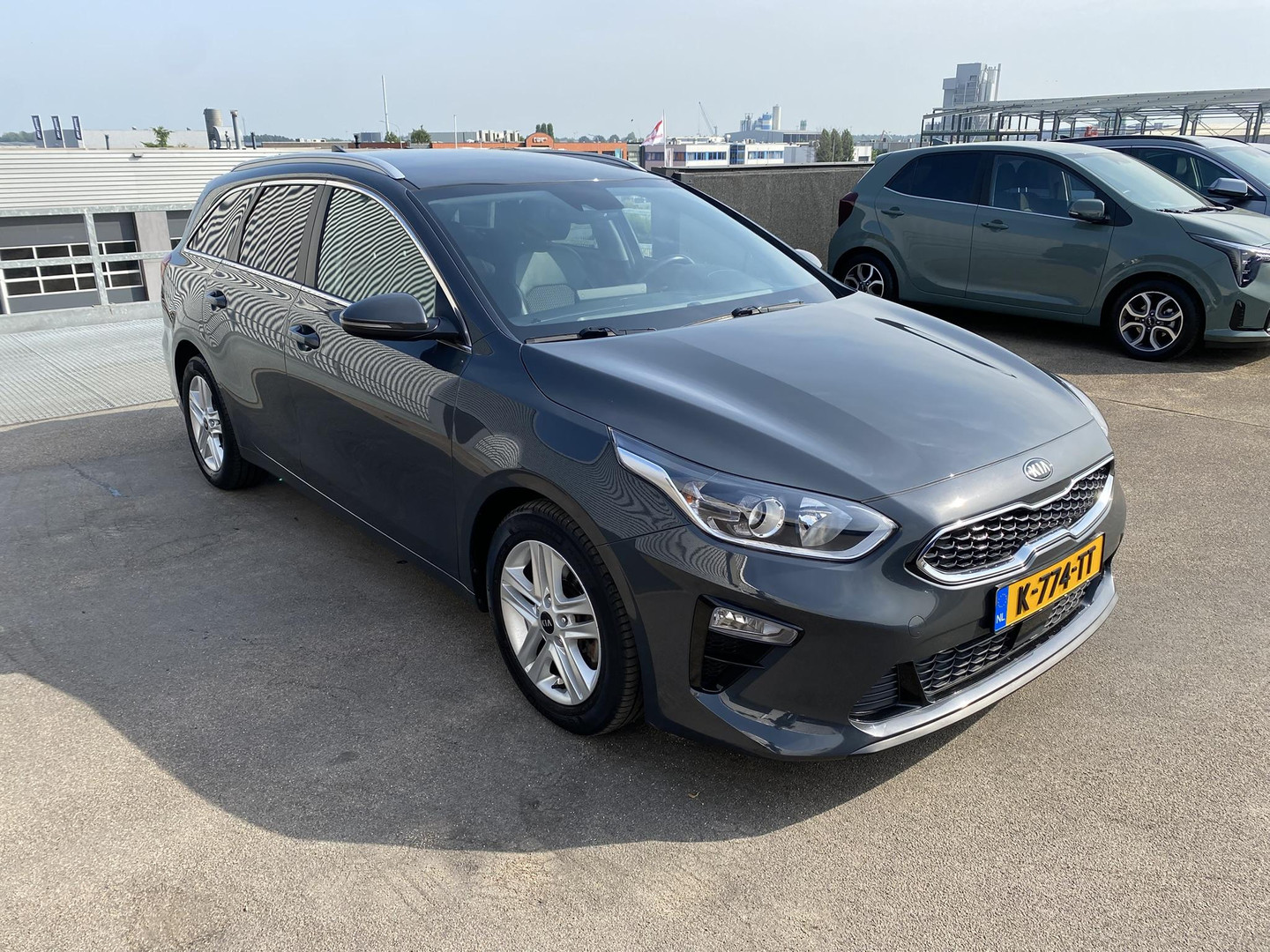 Kia