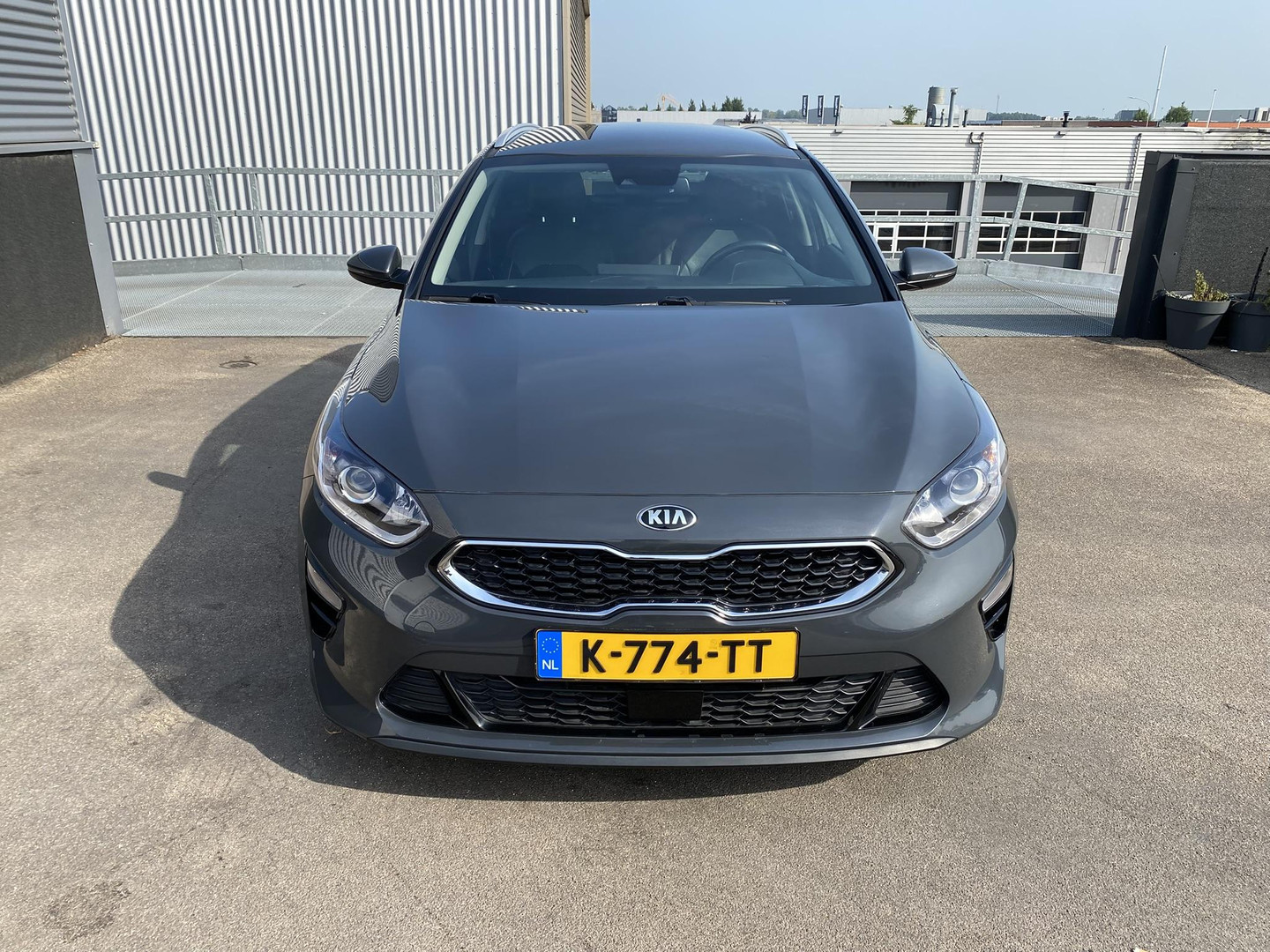 Kia
