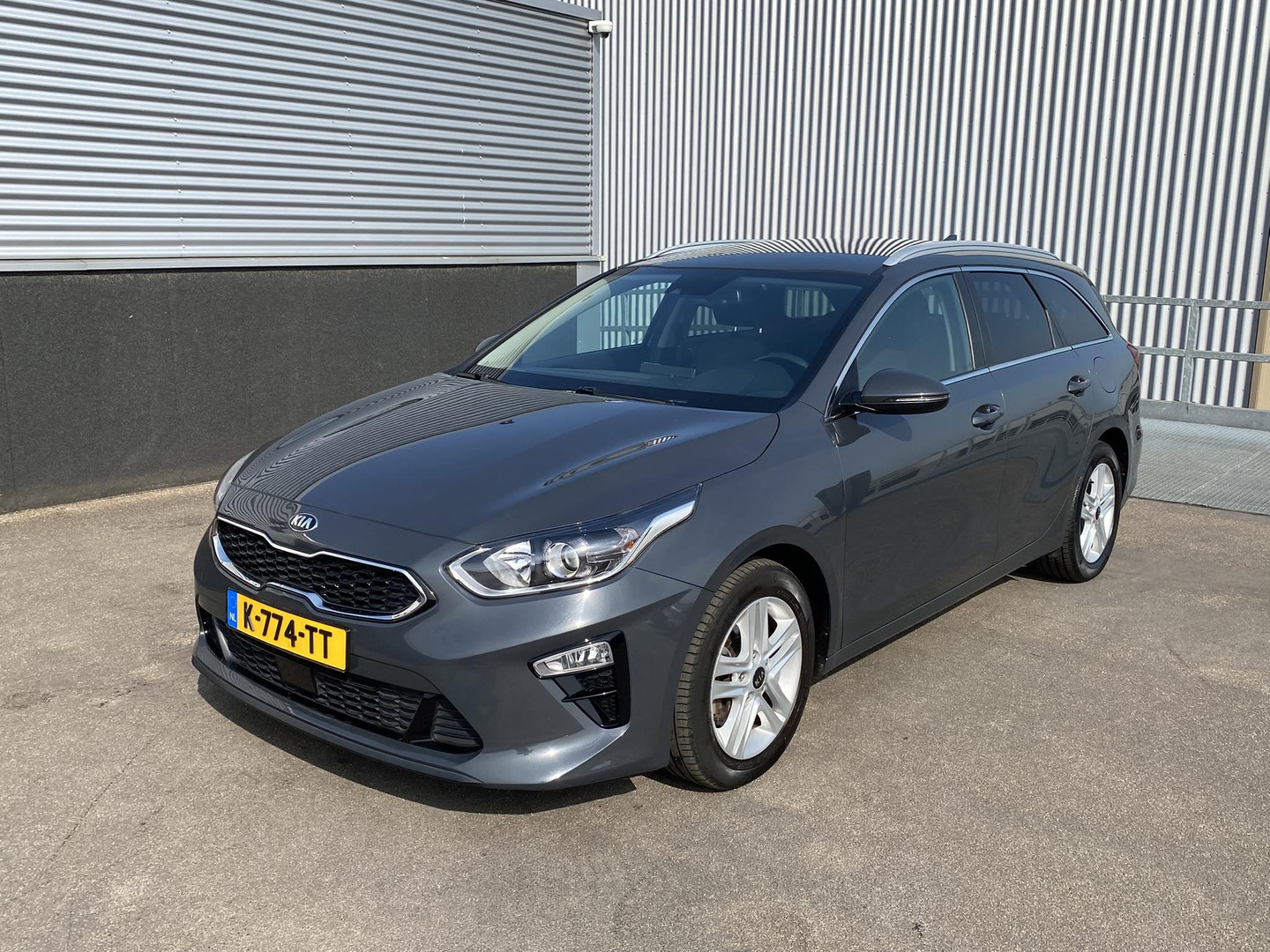 Kia
