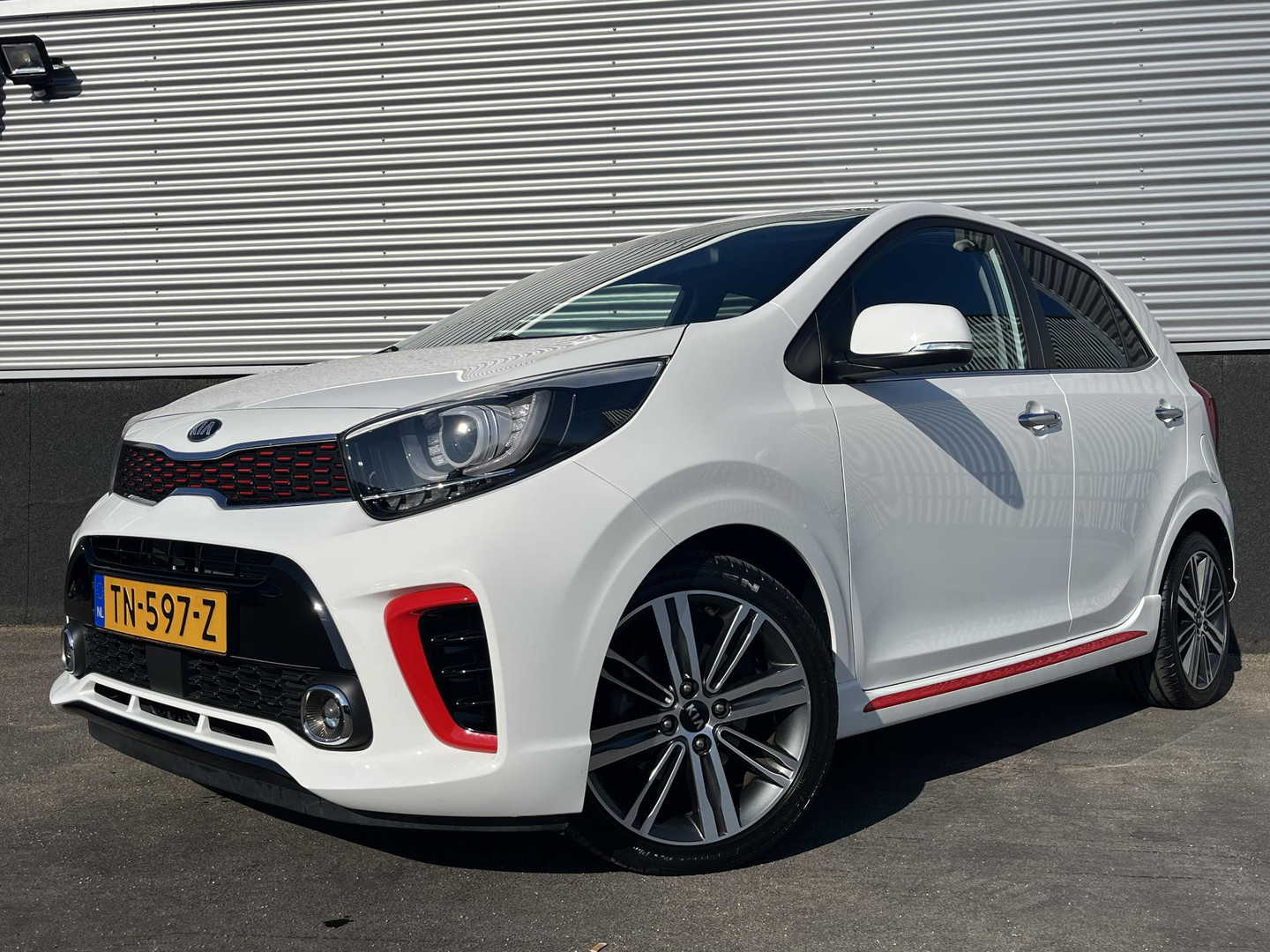 Kia