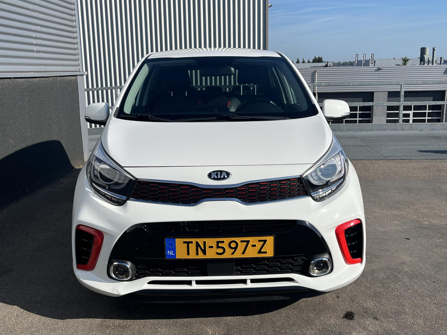Kia