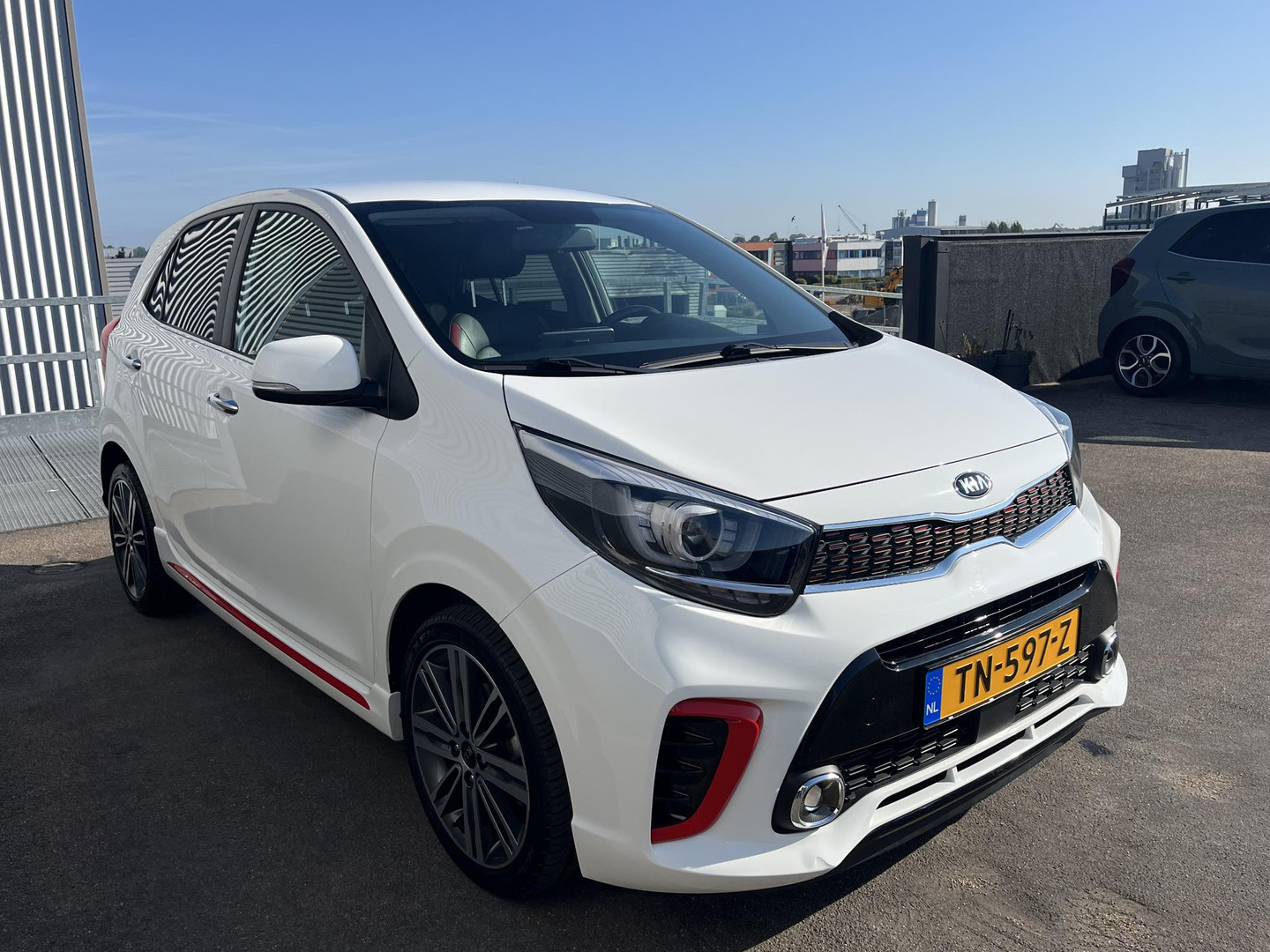Kia