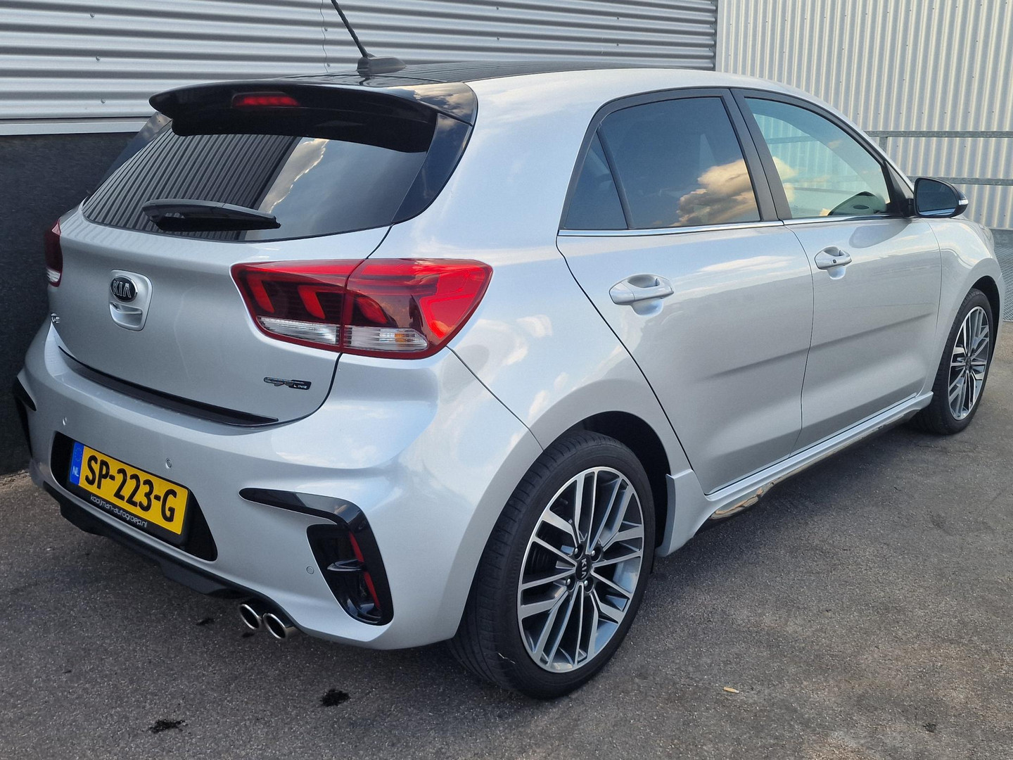 Kia Kia