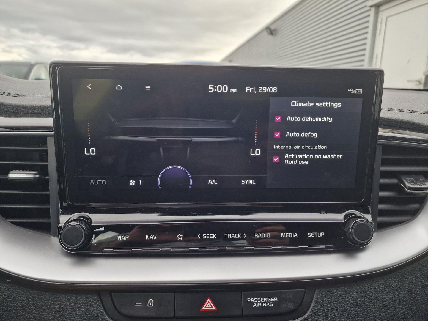 Kia