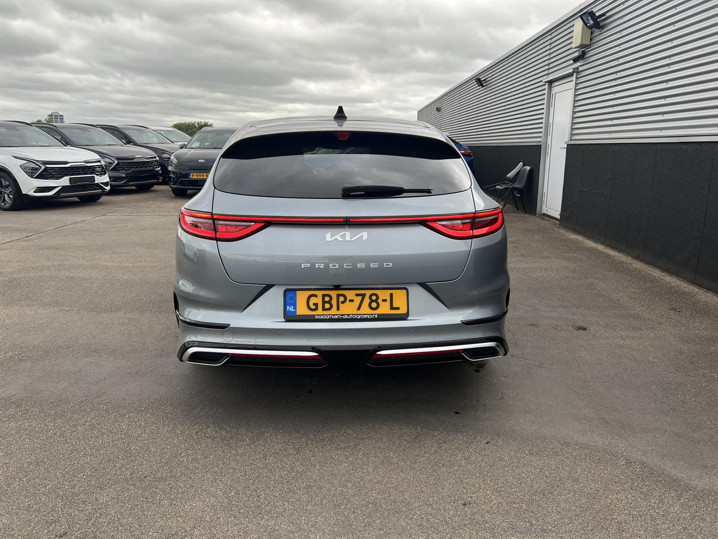 Kia