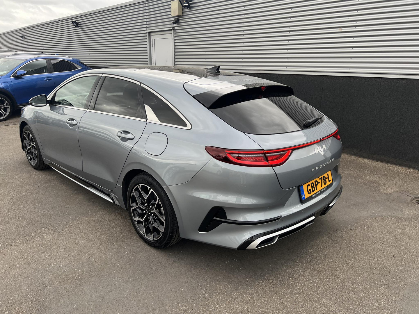Kia