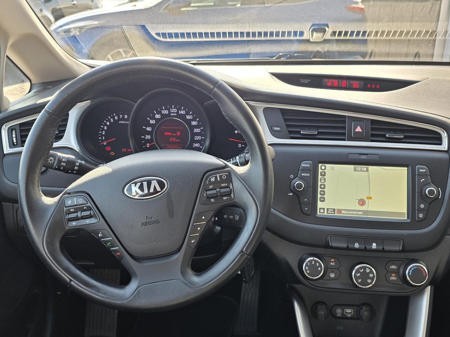 Kia Kia