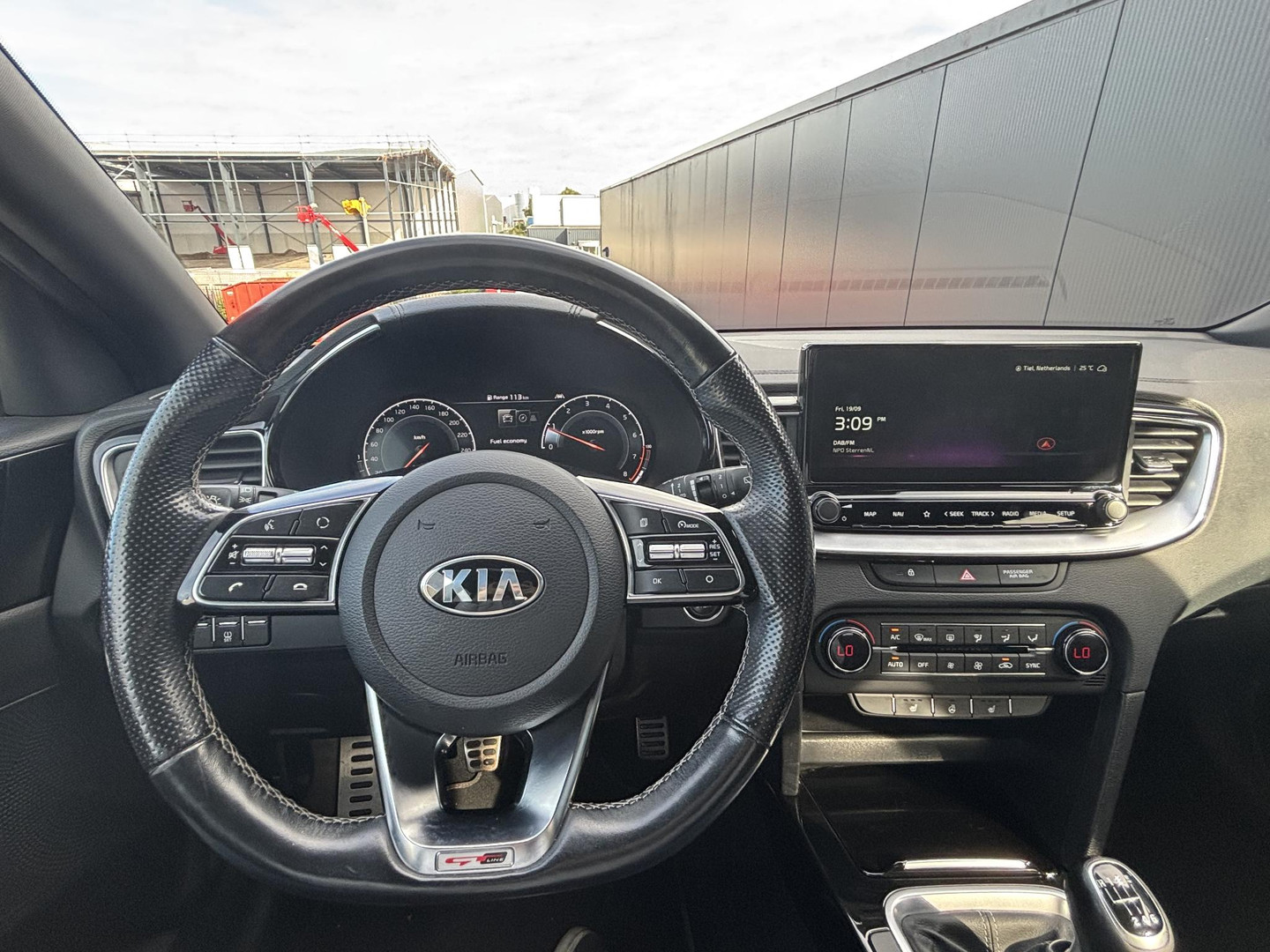 Kia Kia