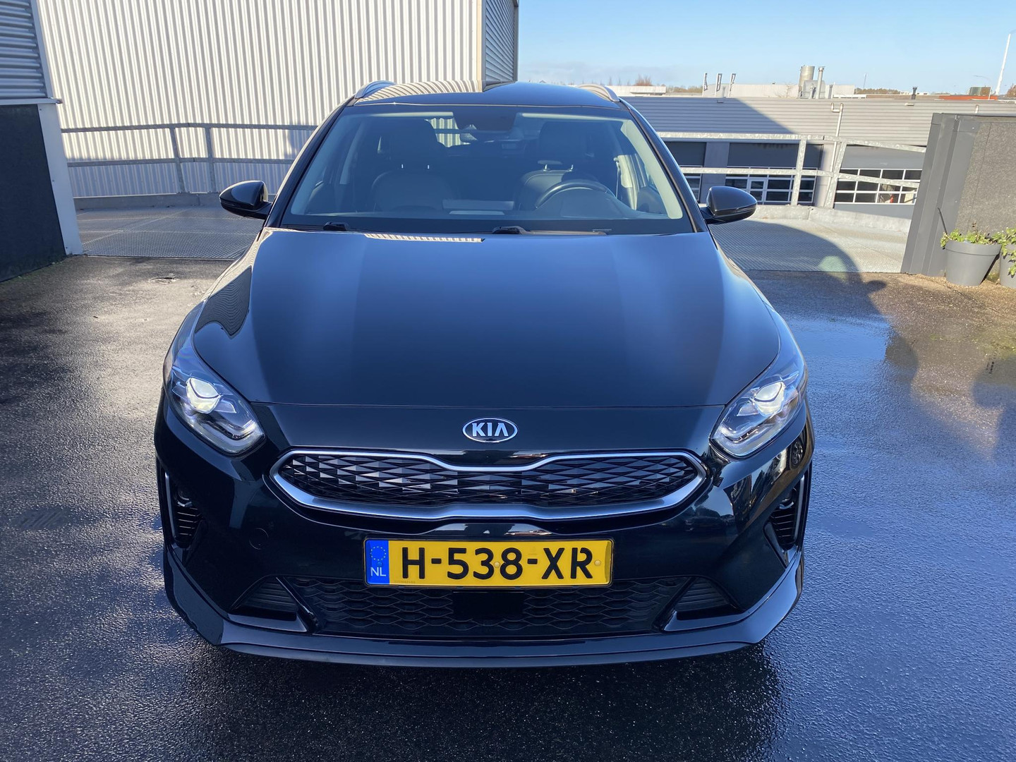 Kia