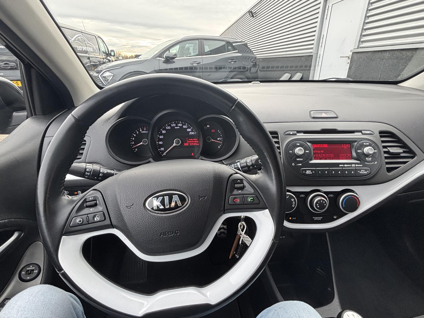 Kia