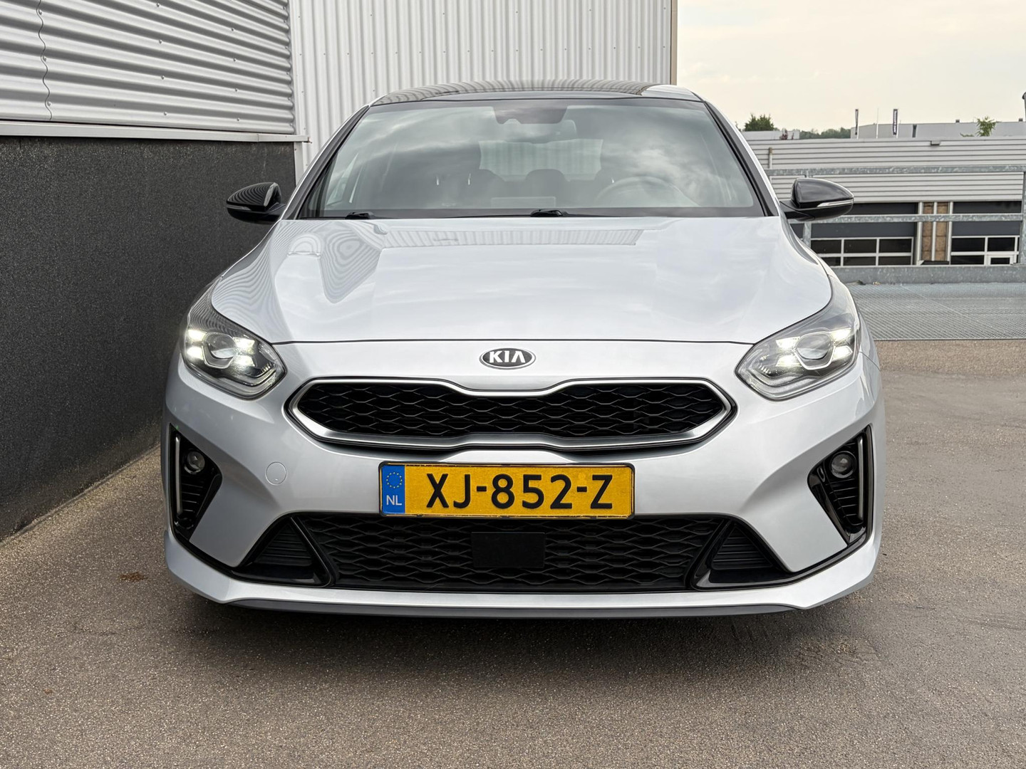 Kia