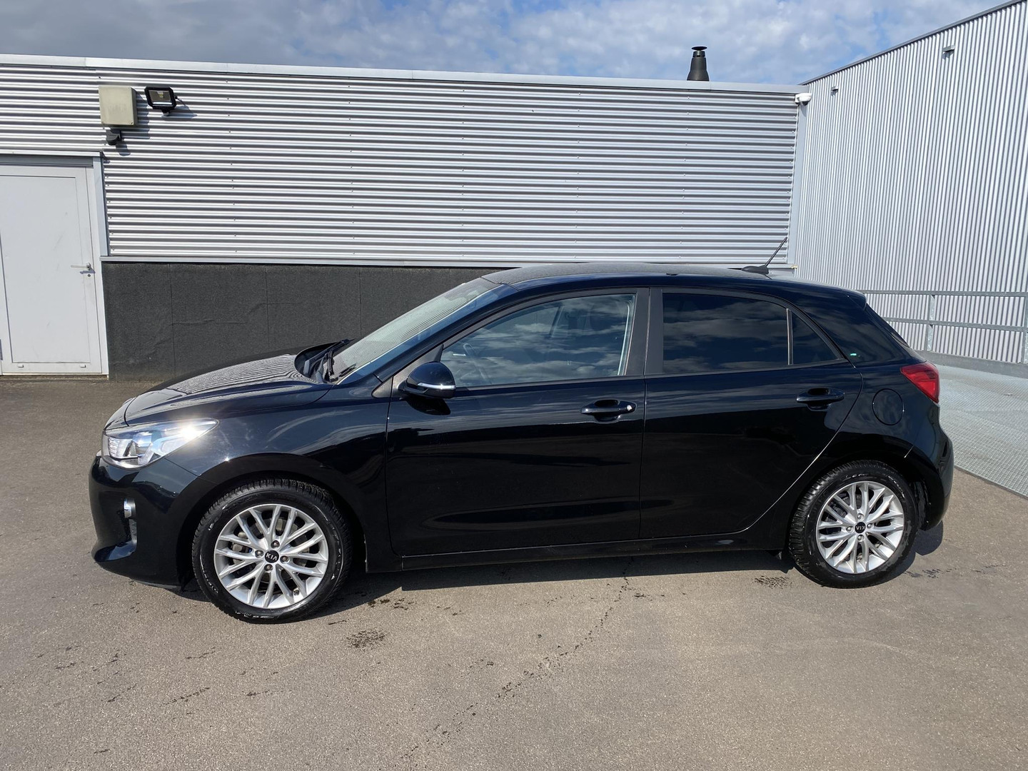 Kia