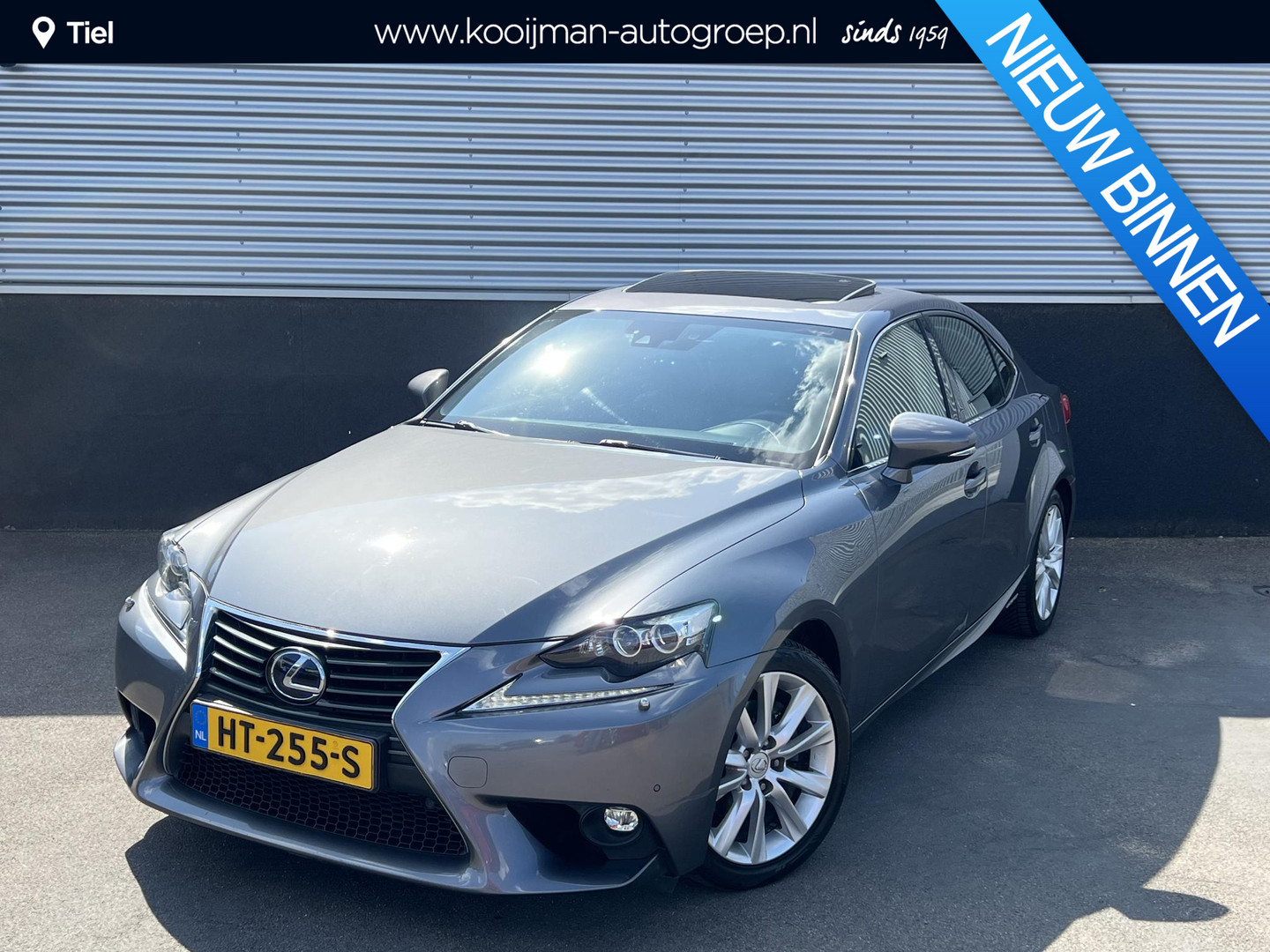 Lexus IS