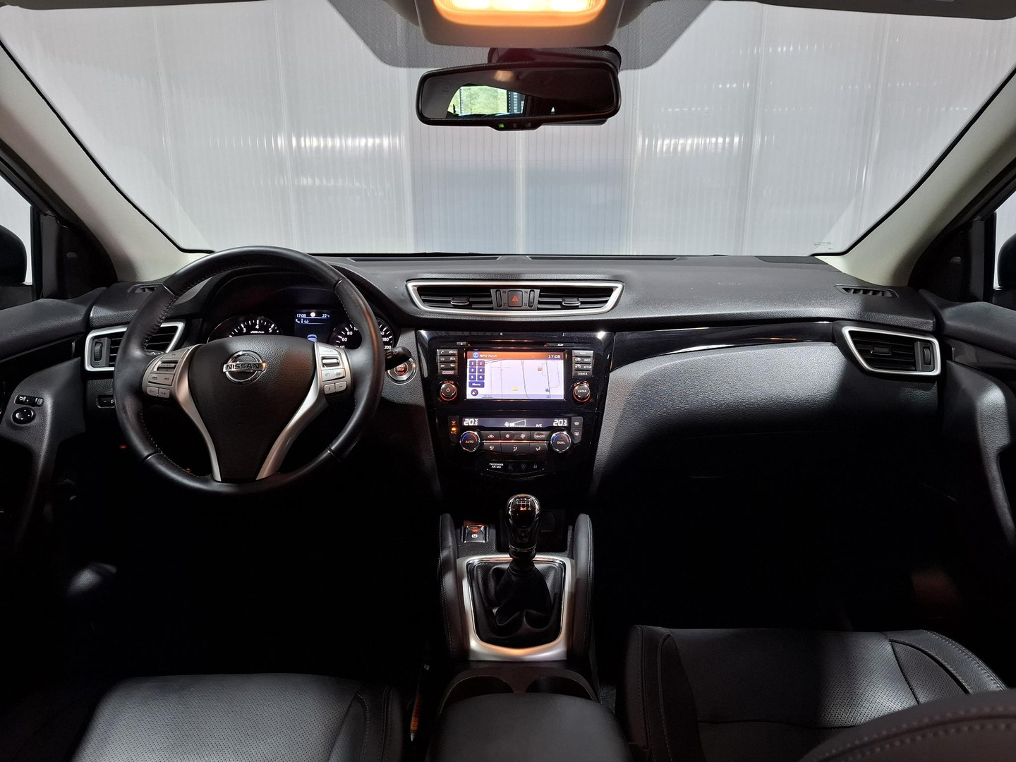 Nissan Nissan
